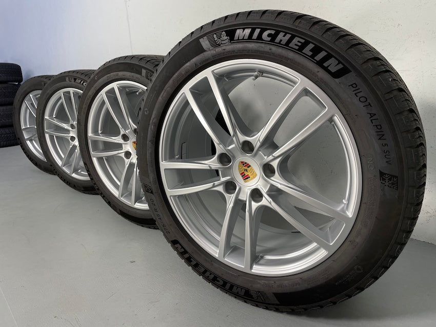 Porsche Cayenne COUPE 20 Zoll E3 SPORT Winter Räder Michelin 1200Km DOT2022