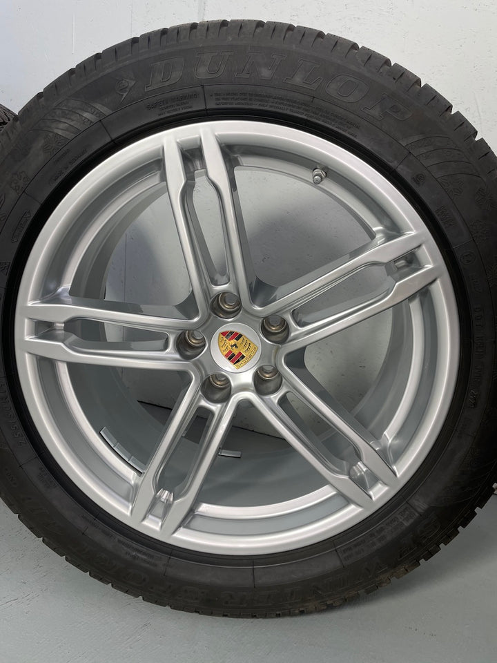 Porsche Macan II 19 Zoll Winter Räder Dunlop DOT2020 8mm NUR 900KM