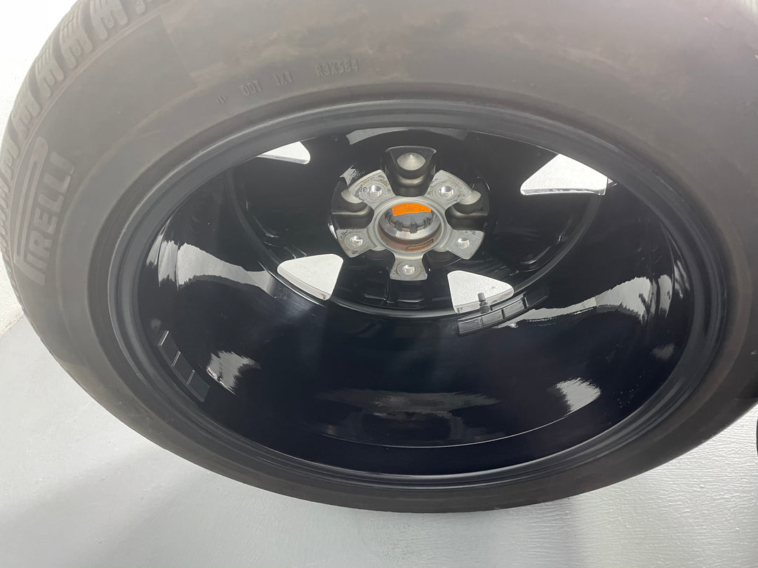 Porsche Taycan 19 Zoll Aero Winterräder Pirelli DOT2023