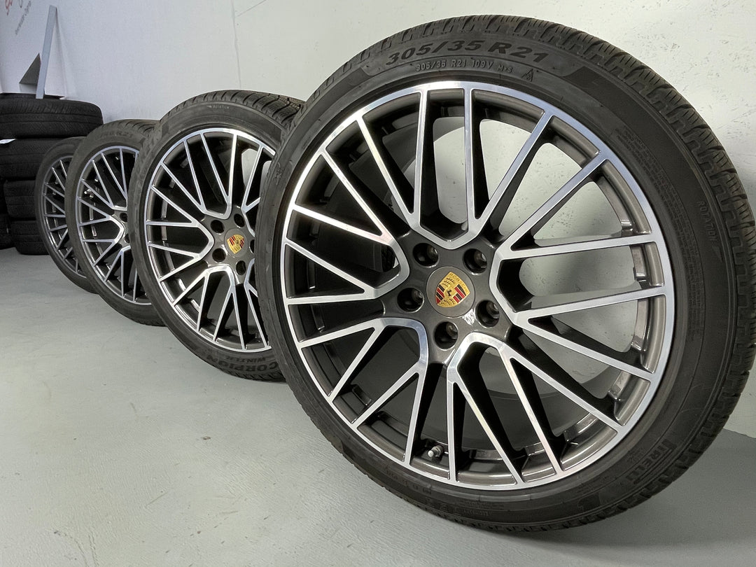 Porsche Cayenne E3 21 Zoll RS Spyder Winter Räder Pirelli DOT2023