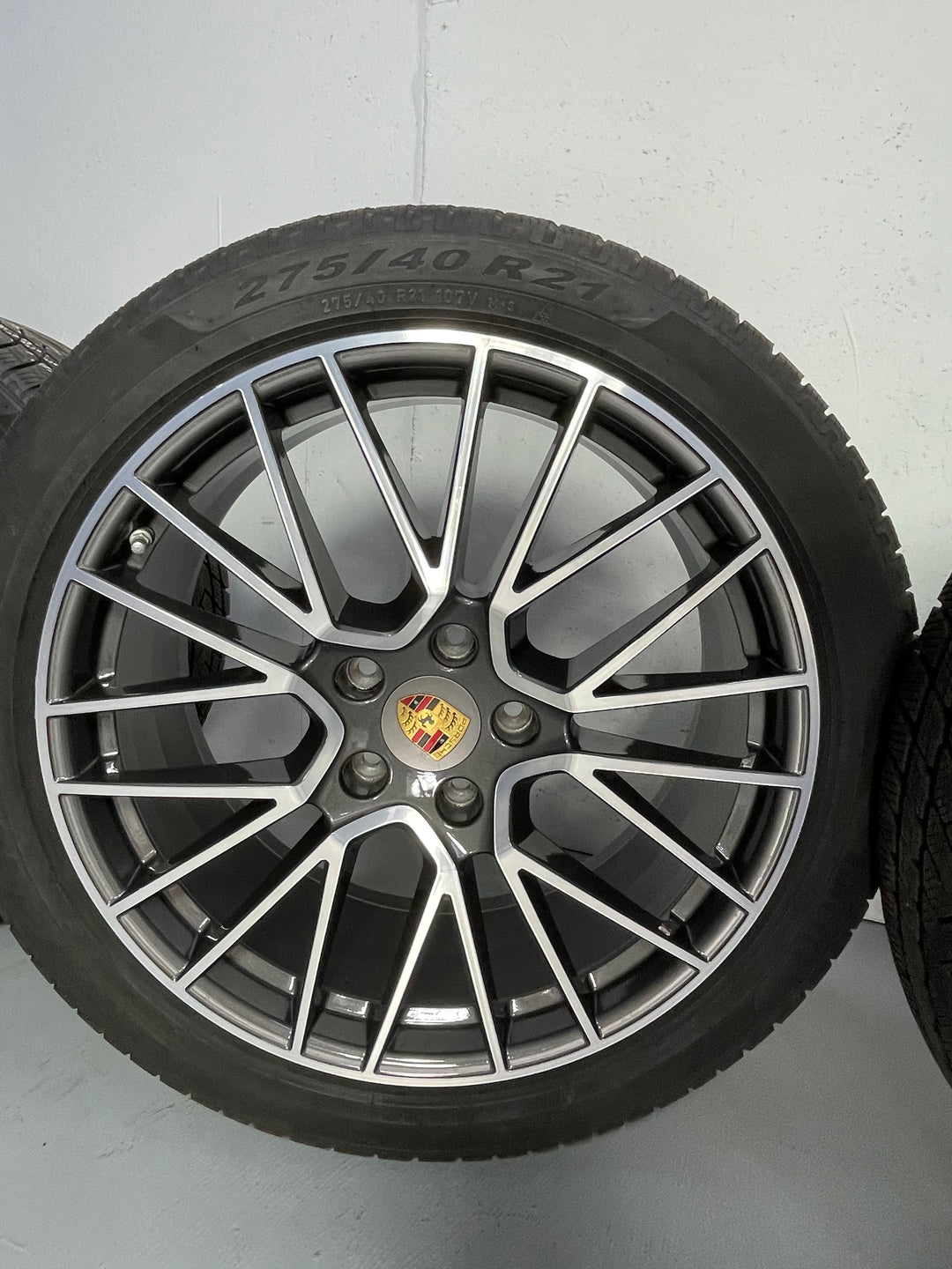 Porsche Cayenne E3 21 Zoll RS Spyder Winter Räder Pirelli DOT2023