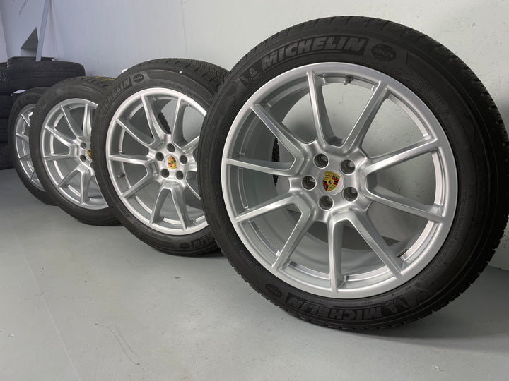 Porsche Macan 20 Zoll Sport Design Winter Räder Michelin MwSt.