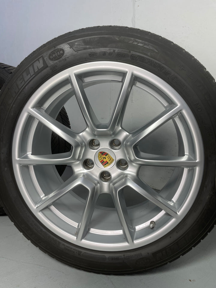 Porsche Macan 20 Zoll Sport Design Winter Räder Michelin MwSt.