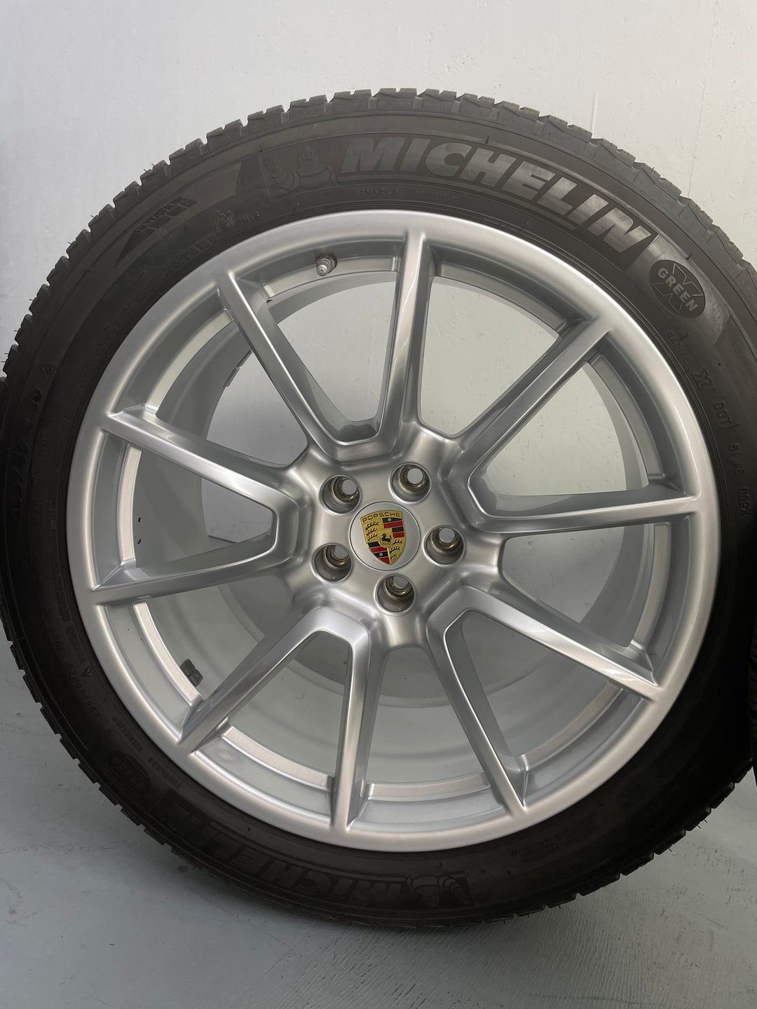Porsche Macan 20 Zoll Sport Design Winter Räder Michelin MwSt.