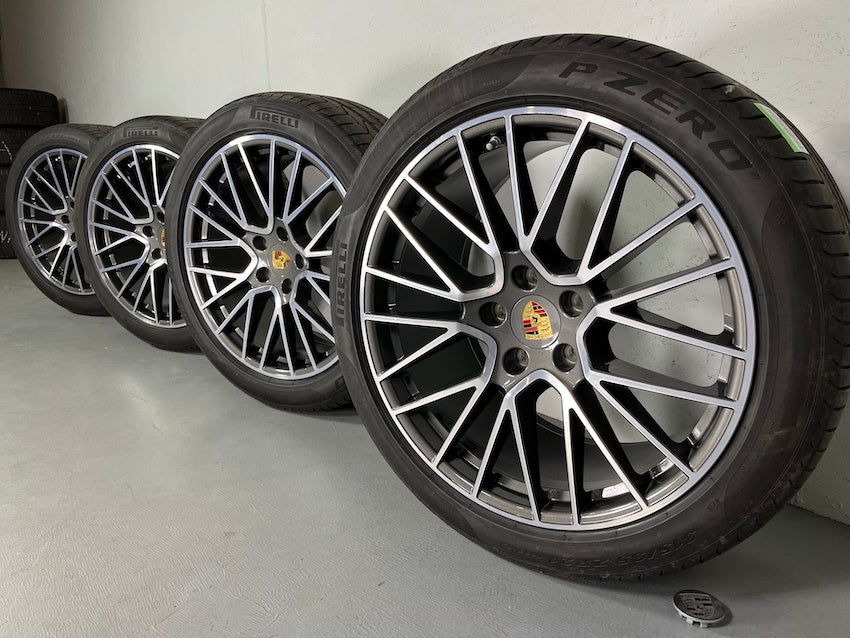 Porsche Cayenne E3 I 21 Zoll RS Spyder Sommer Pirelli neuwertige Felgen