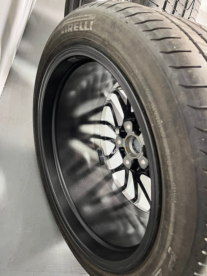 Porsche Cayenne E3 I 21 Zoll RS Spyder Sommer Pirelli neuwertige Felgen