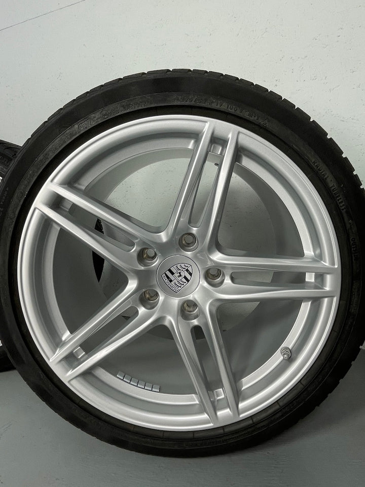 Porsche 991.2 19 Zoll Carrera Winter 4S C4 Conti MwSt. awb. TOP