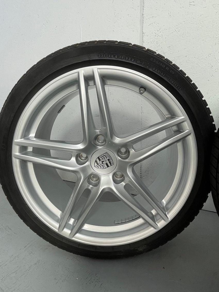 Porsche 991.2 19 Zoll Carrera Winter 4S C4 Conti MwSt. awb. TOP