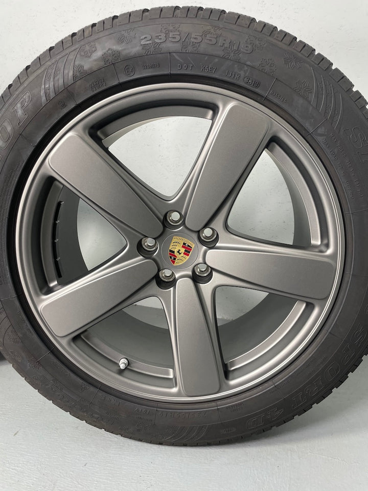 Porsche Macan II 19 Zoll Sport Classic Winter Räder Dunlop PLATINUM