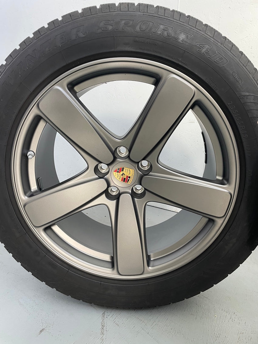 Porsche Macan II 19 Zoll Sport Classic Winter Räder Dunlop PLATINUM