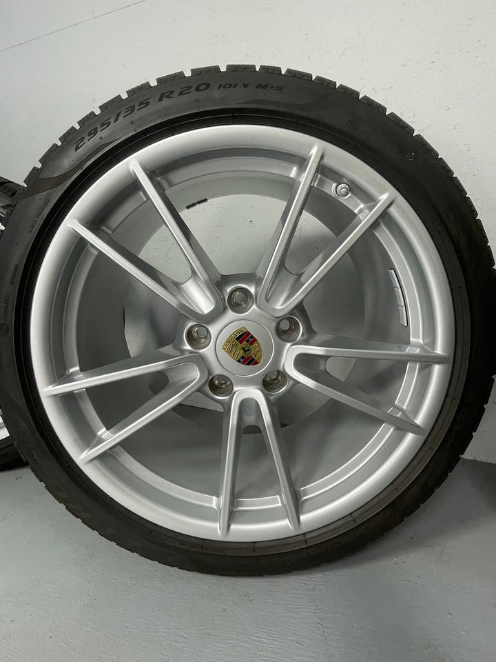 Porsche 992 19/ 20 Zoll Carrera C4 C2 4S Winter Pirelli 7,5mm DOT2020