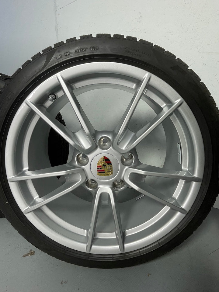 Porsche 992 19/20 Zoll Carrera C4 C2 4S Winter Pirelli 7mm DOT2019