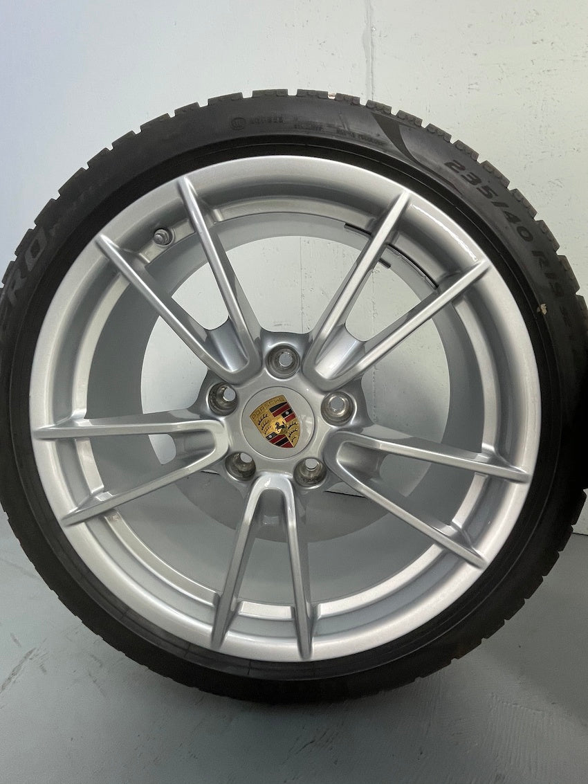 Porsche 992 19/ 20 Zoll Carrera C4 C2 4S Winter Pirelli 7,5mm DOT2020