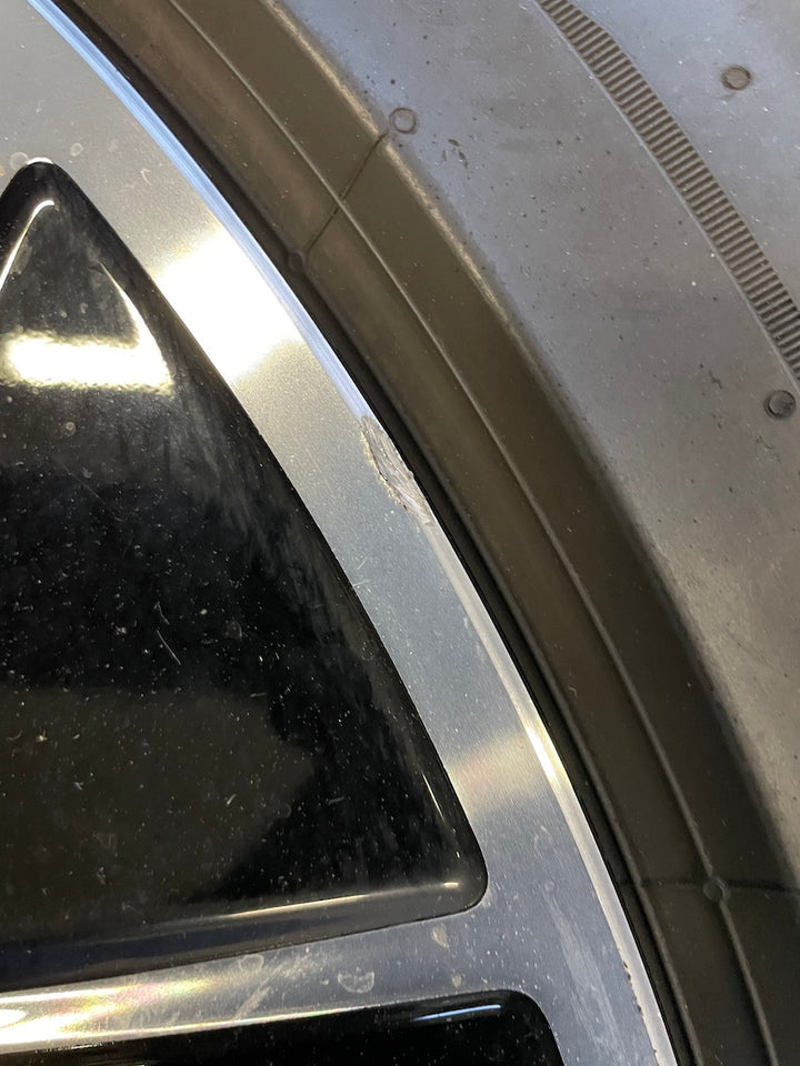Porsche Taycan 20 Zoll TURBO AERO Winterräder Pirelli nur 2500 KM MwSt.awb.