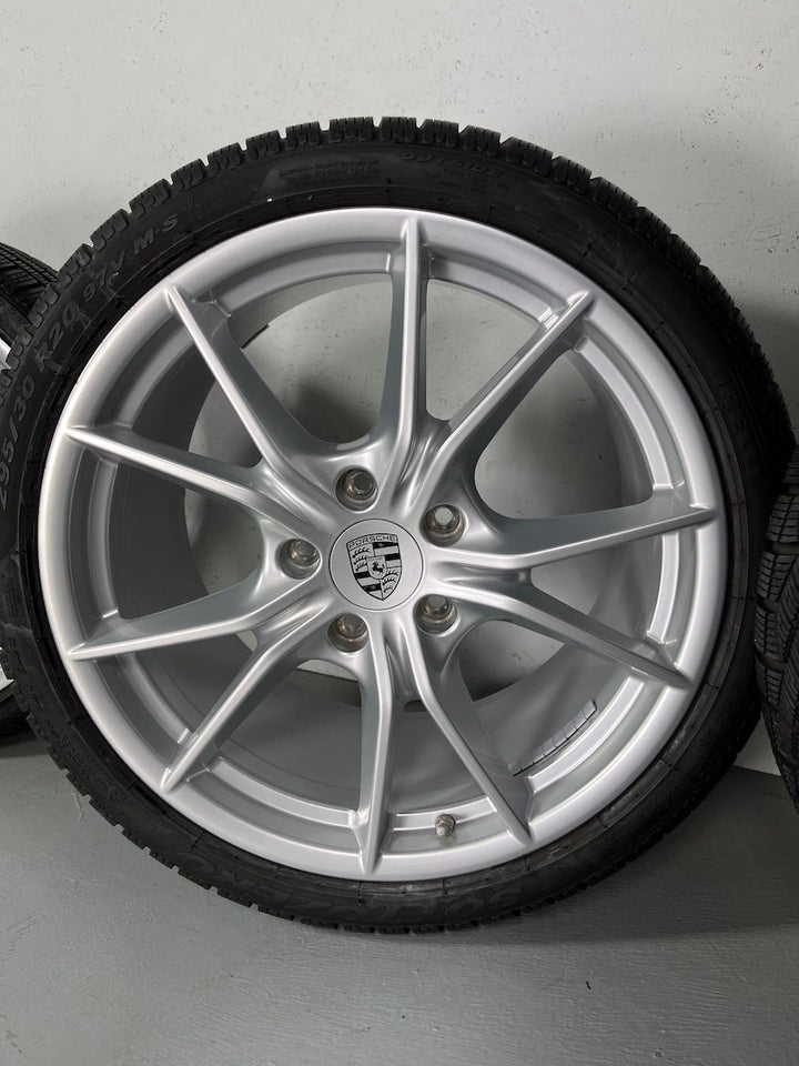 Porsche 991.2 20 Zoll Carrera S Winter Räder Pirelli HECKANTRIEB C2 S