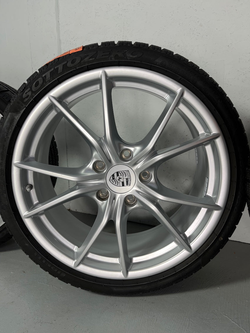 Porsche 991.2 20 Zoll Carrera S Winter Räder Pirelli HECKANTRIEB C2 S
