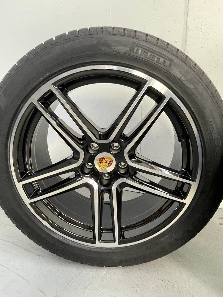 Porsche Macan II 20 Zoll TURBO Winter Räder NEU PIRELLI TOP