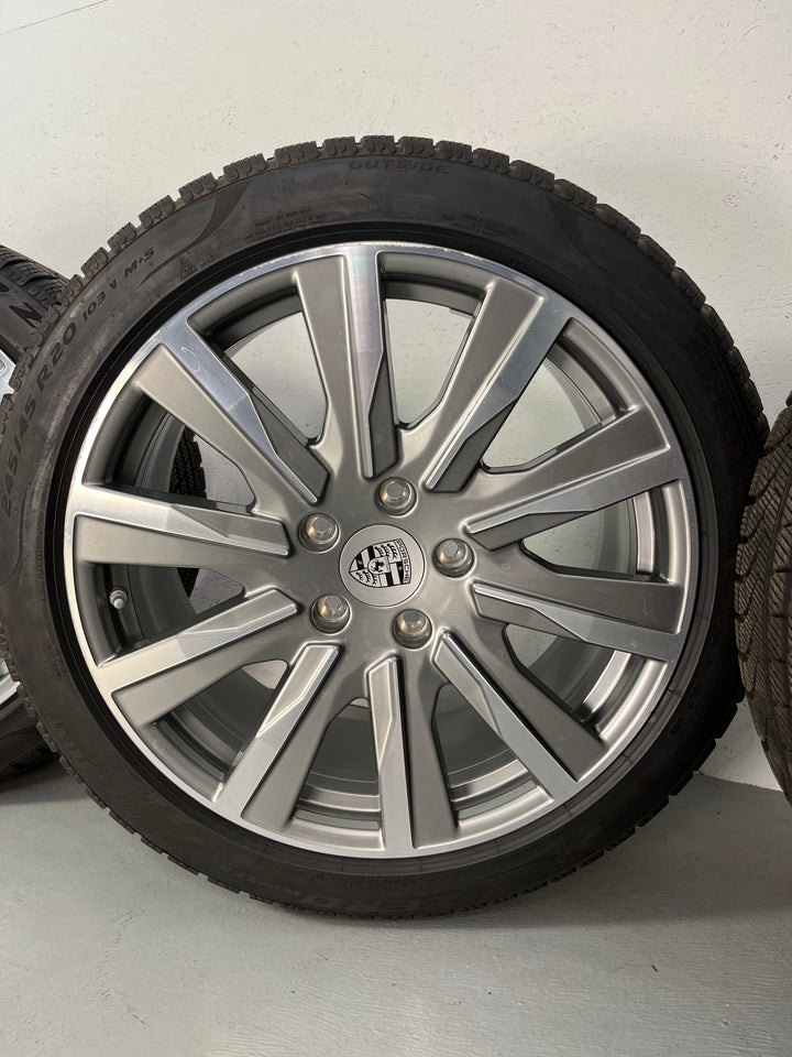 Porsche Taycan 20 Zoll Tequipment Design Winterräder Pirelli 7mm 1500KM