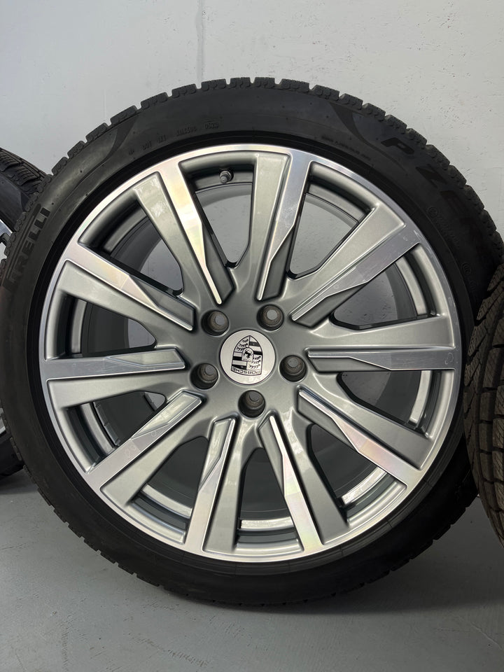 Porsche Taycan 20 Zoll Tequipment Design Winterräder Pirelli 7mm 1500KM
