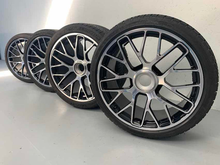 Porsche 991.2 20 Zoll GTS Turbo S Winter Räder Michelin 8mm