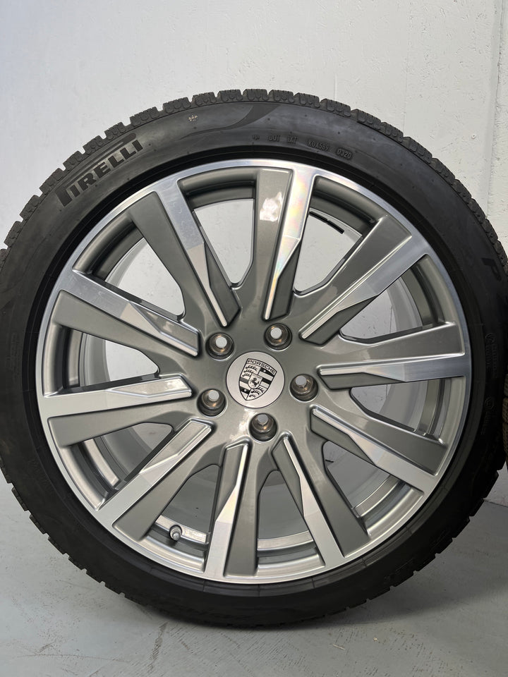 Porsche Taycan 20 Zoll Tequipment Design Winterräder Pirelli 7mm 1500KM