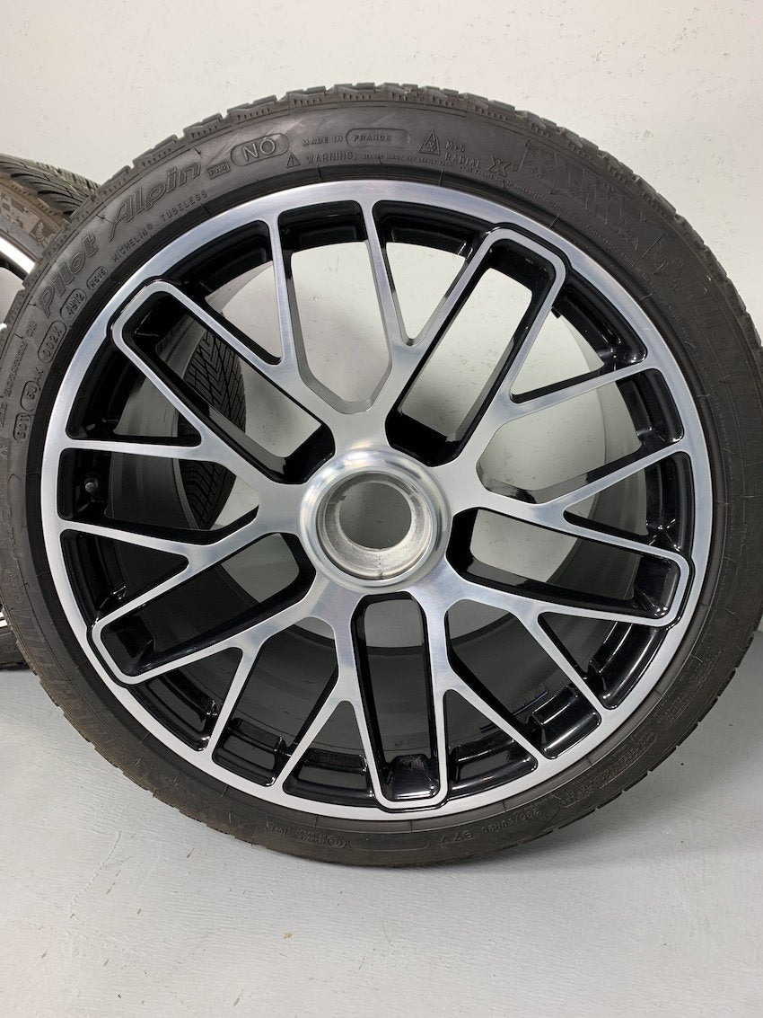 Porsche 991.2 20 Zoll GTS Winter Räder Turbo S Michelin 6,5-7,5mm TOP