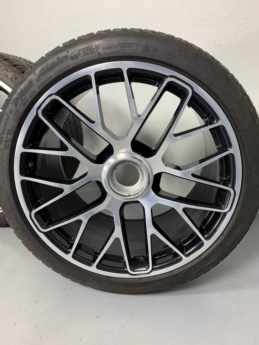 Porsche 991.2 20 Zoll GTS Winter Räder Michelin Pilot Alpin TOP 8mm