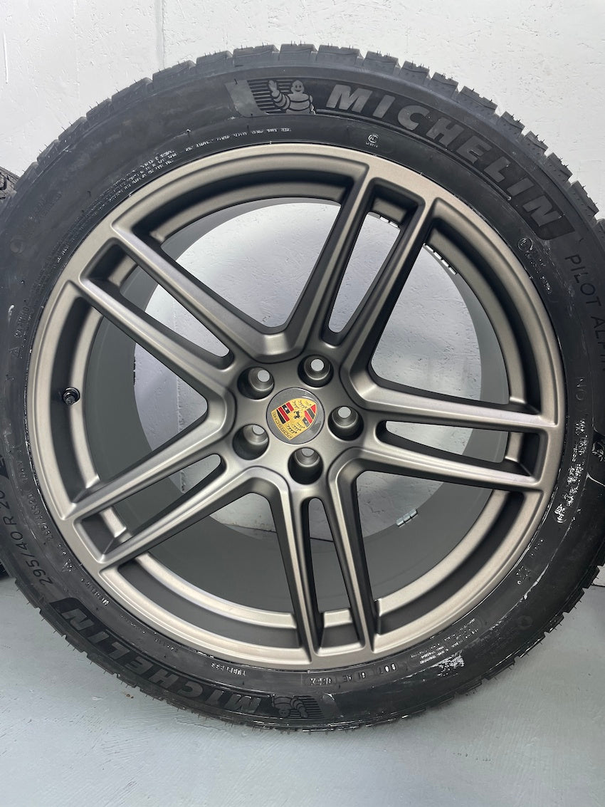Porsche Macan II 20 Zoll TURBO PLATINUM Winter Räder MICHELIN TOP