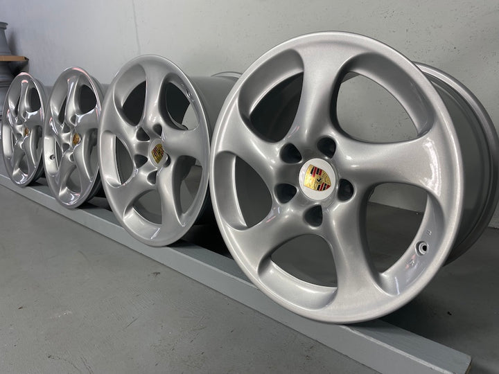 Porsche 996 18 Zoll Turbo II Felgen TURBO 4S HOHLKAMMER neu pulverb.