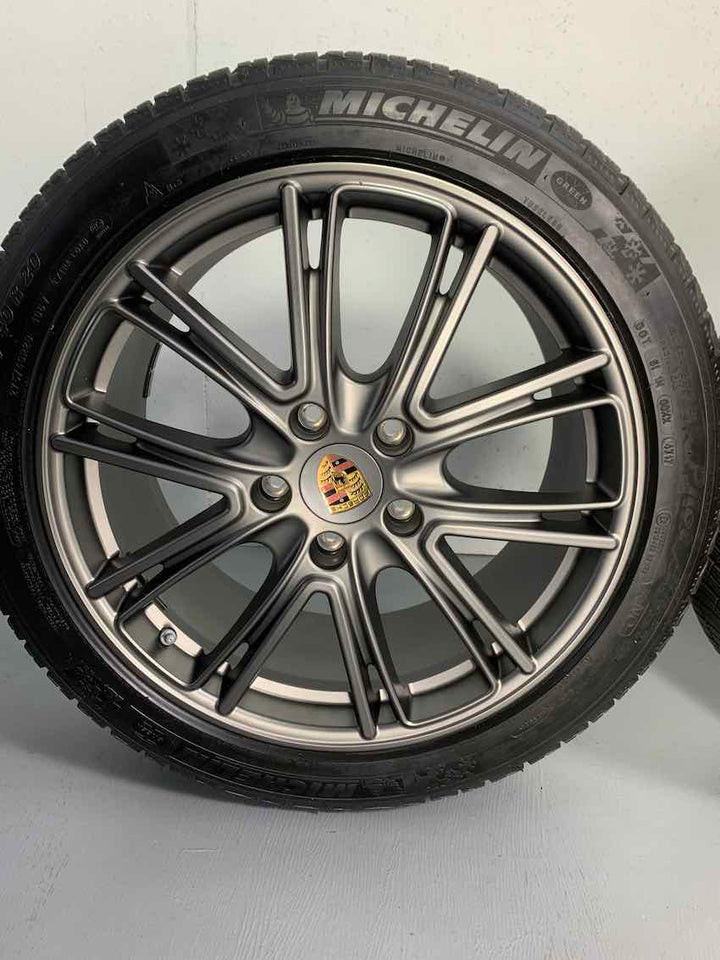 Porsche Panamera 971 20 Zoll  Exclusive Design Winter Räder Michelin platinum