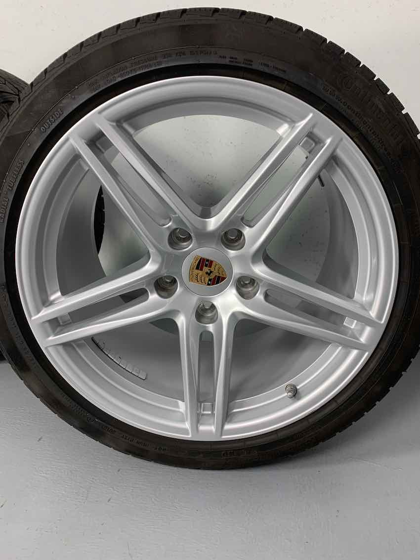 Porsche 991.2 19 Zoll Carrera Winter 4S C4 Continental 7,5-8mm