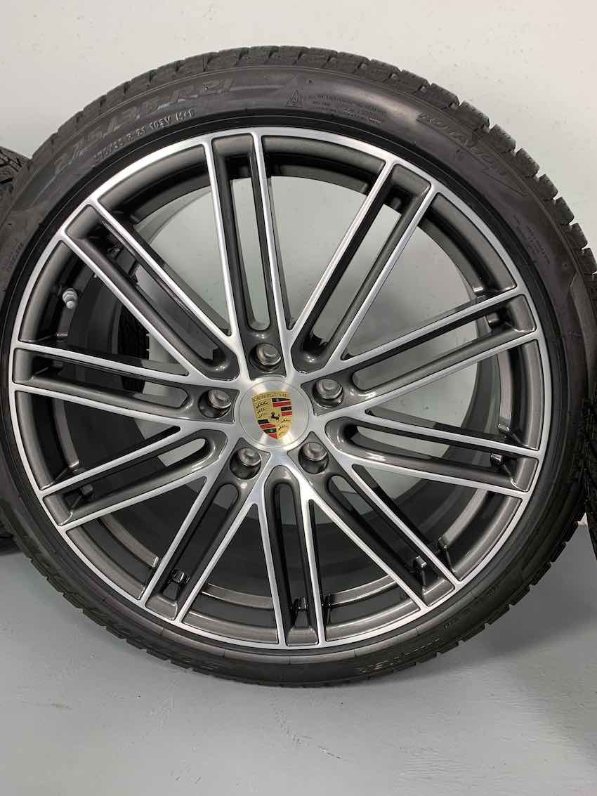 Porsche Panamera 971 20 Zoll  Exclusive Design Winter Räder Michelin platinum