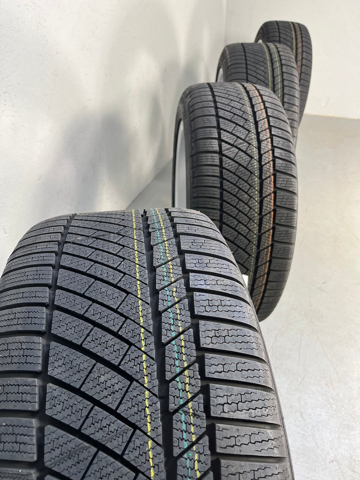 Porsche Cayenne 20 Zoll E3 9Y0 DESIGN Winterräder Continental NEU NEU
