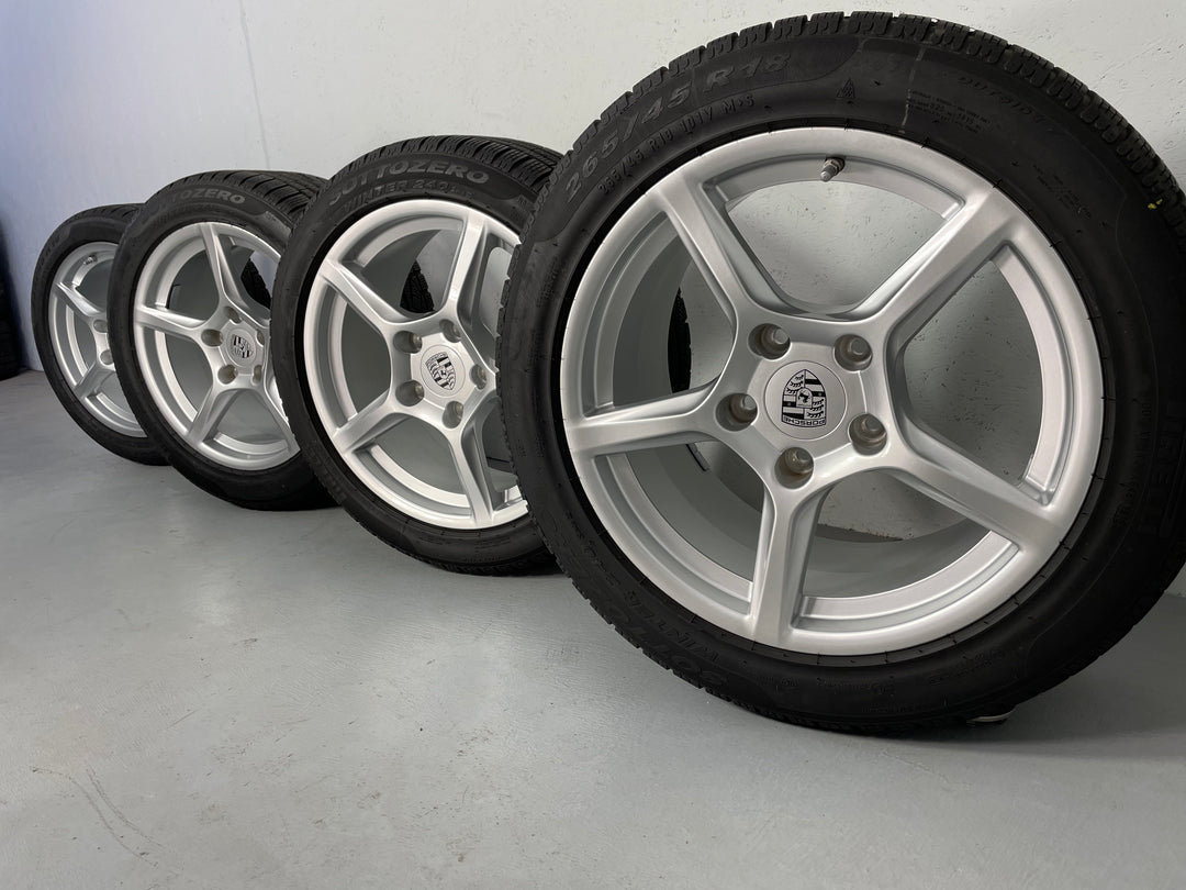 Porsche Boxster 18 Zoll 718 982 Winter Räder Pirelli Cayman 7mm DOT2018