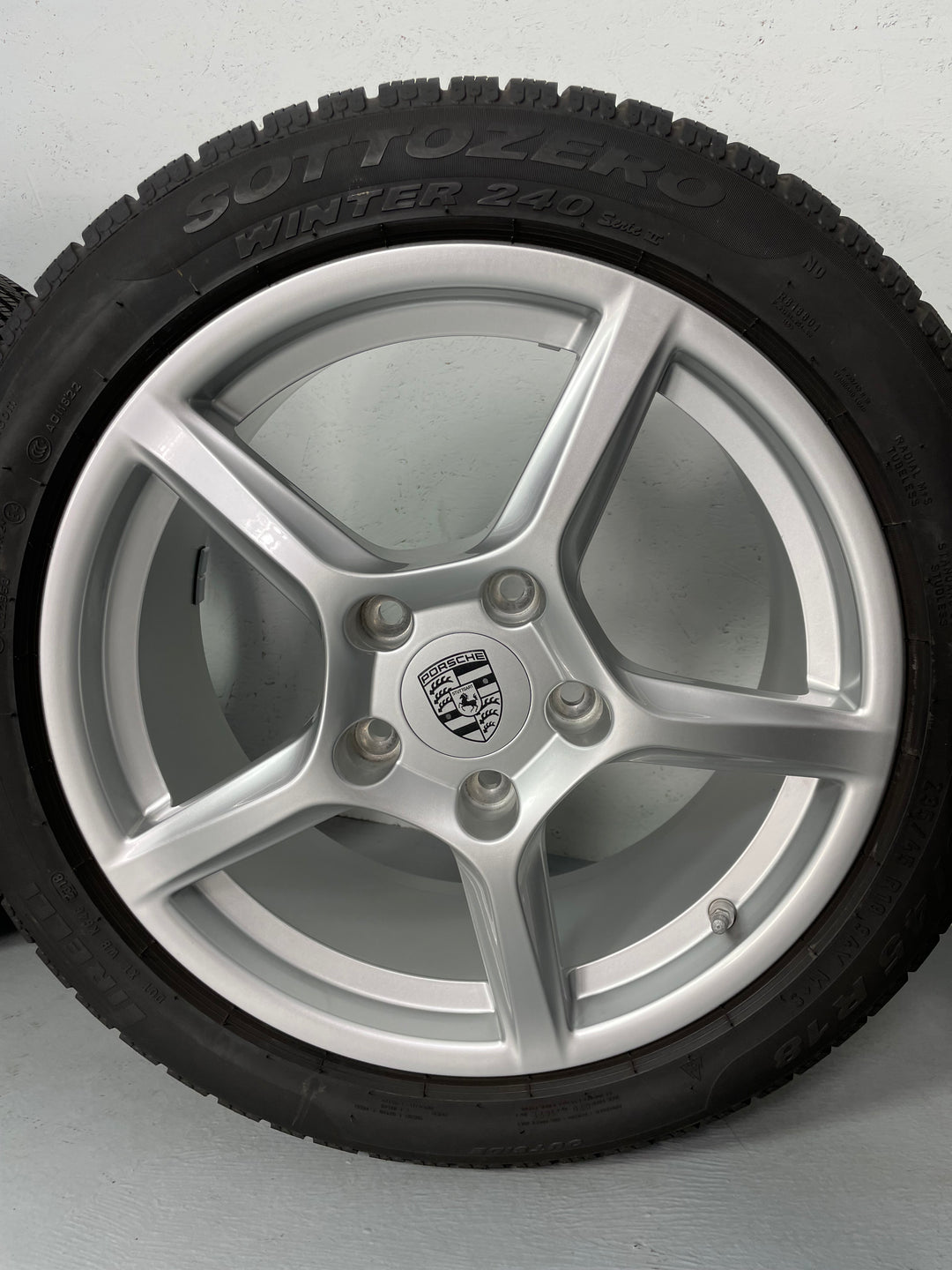 Porsche Boxster 18 Zoll 718 982 Winter Räder Pirelli Cayman 7mm DOT2018