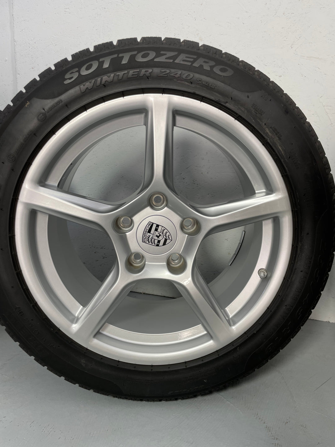 Porsche Boxster 18 Zoll 718 982 Winter Räder Pirelli Cayman 7mm DOT2018