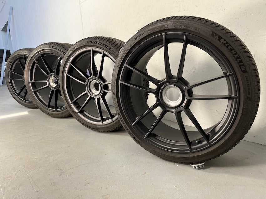 Porsche 992 20 21 Zoll GTS Winter Räder Michelin DOT2020 800Km MwSt.
