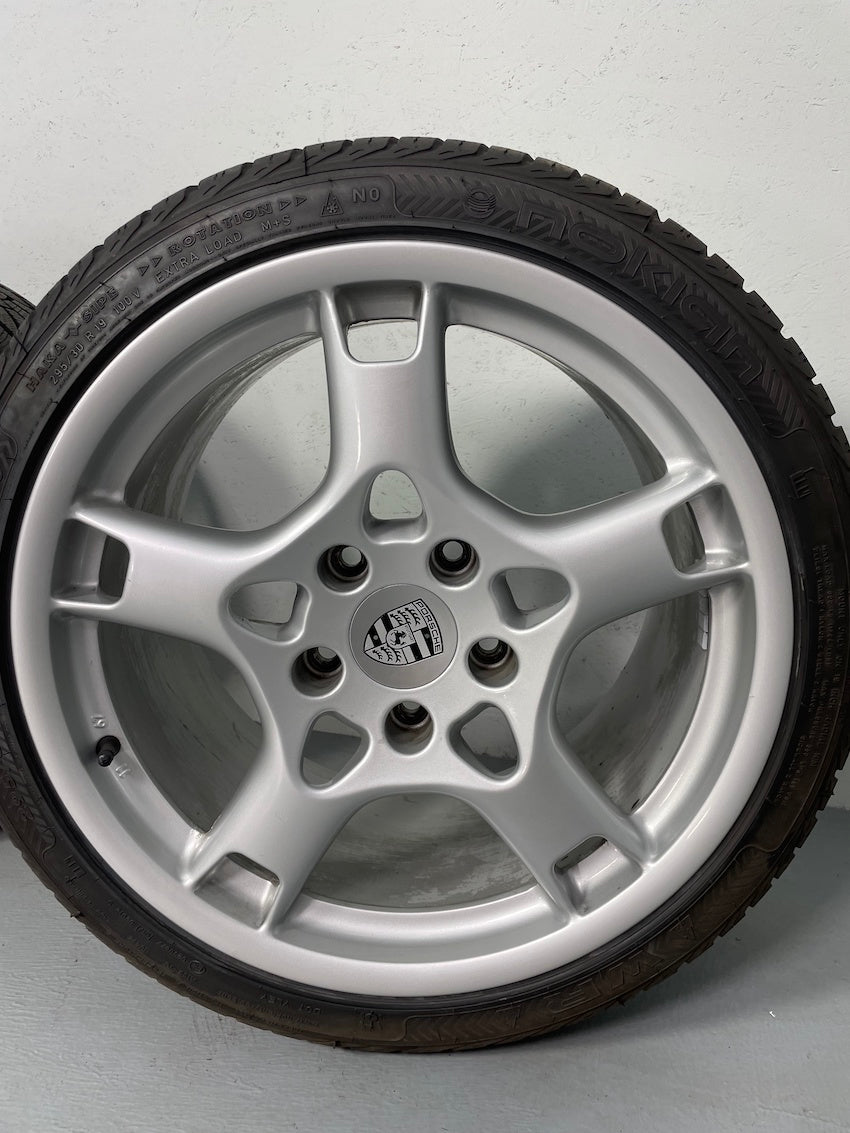 Porsche 997 19 Zoll Carrera S Winter Räder Nokian C2 S Heckantrieb TOP