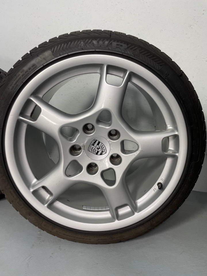 Porsche 997 19 Zoll Carrera S Winter Räder Nokian C2 S Heckantrieb TOP
