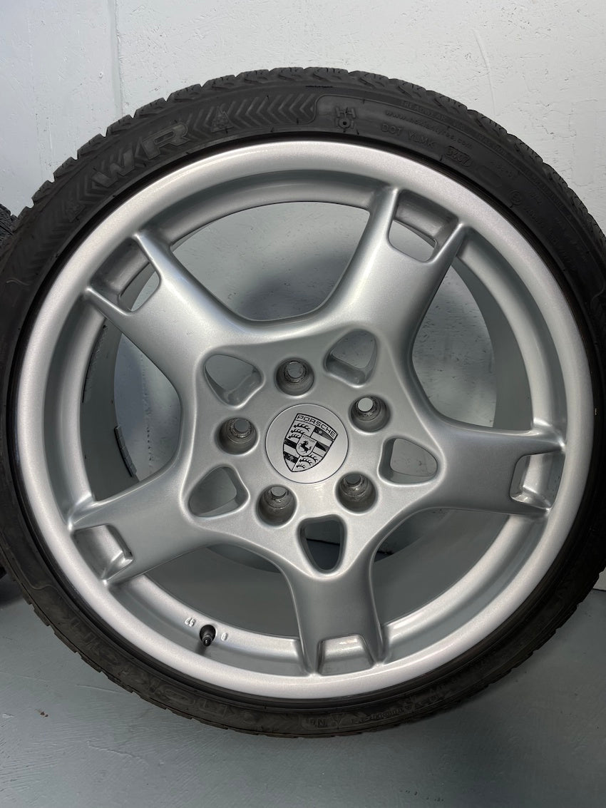 Porsche 997 19 Zoll Carrera S Winter Räder Nokian C2 S Heckantrieb TOP