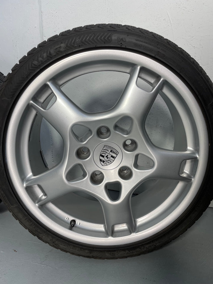 Porsche 997 19 Zoll Carrera S Winter Räder Nokian C2 S Heckantrieb TOP