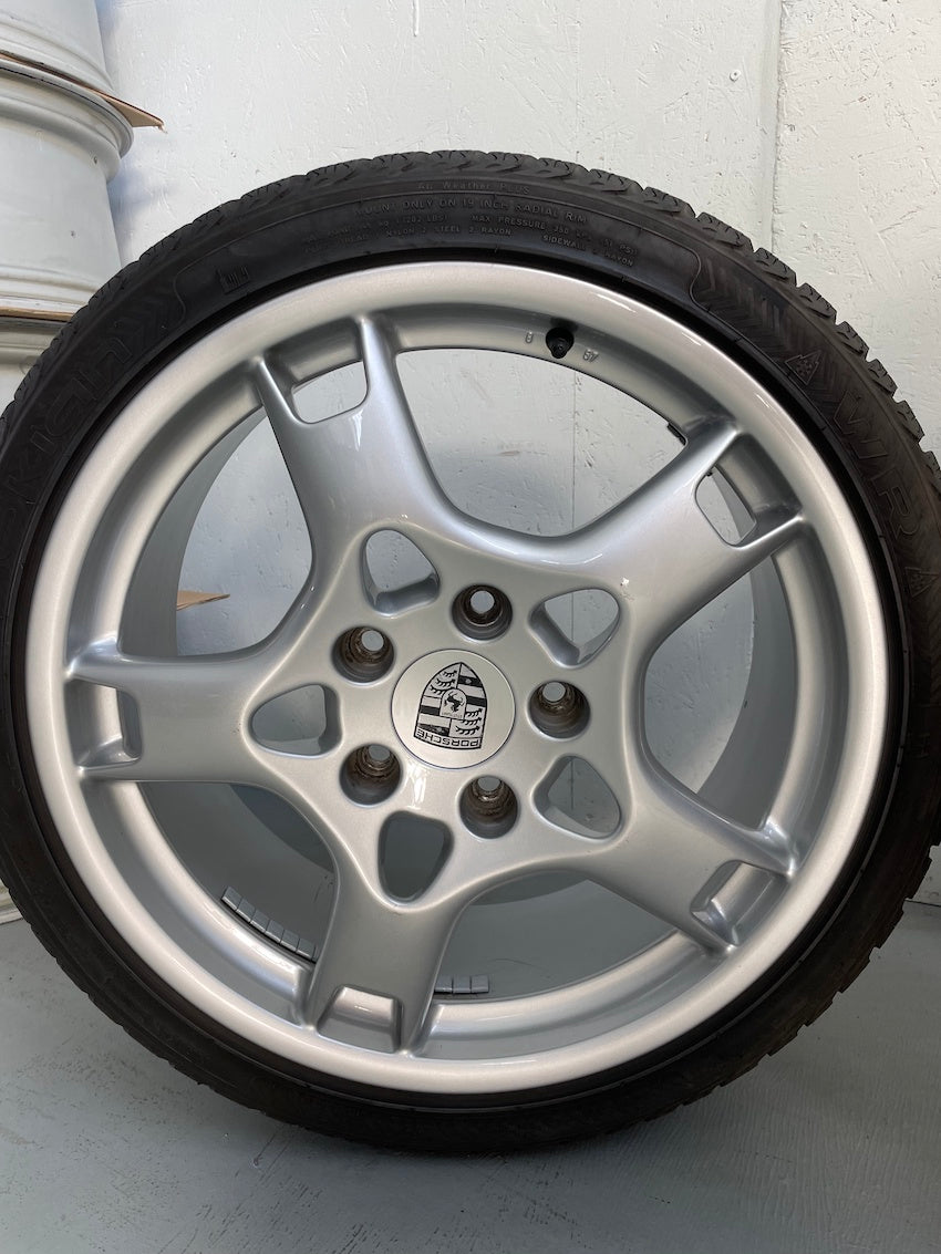 Porsche 997 19 Zoll Carrera S Winter Räder Nokian C2 S Heckantrieb TOP