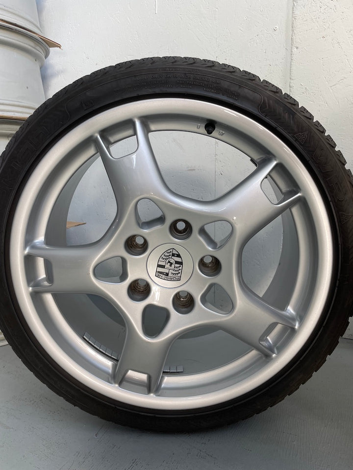Porsche 997 19 Zoll Carrera S Winter Räder Nokian C2 S Heckantrieb TOP
