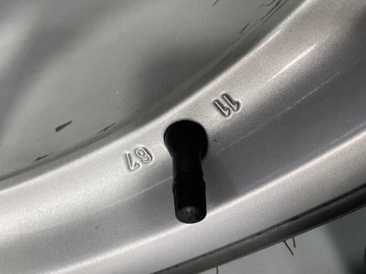 Porsche 997 19 Zoll Carrera S Winter Räder Nokian C2 S Heckantrieb TOP