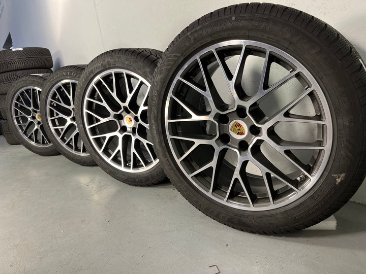 Porsche Macan II 20 Zoll RS Spyder Winter Räder Dunlop 7mm DOT 2020
