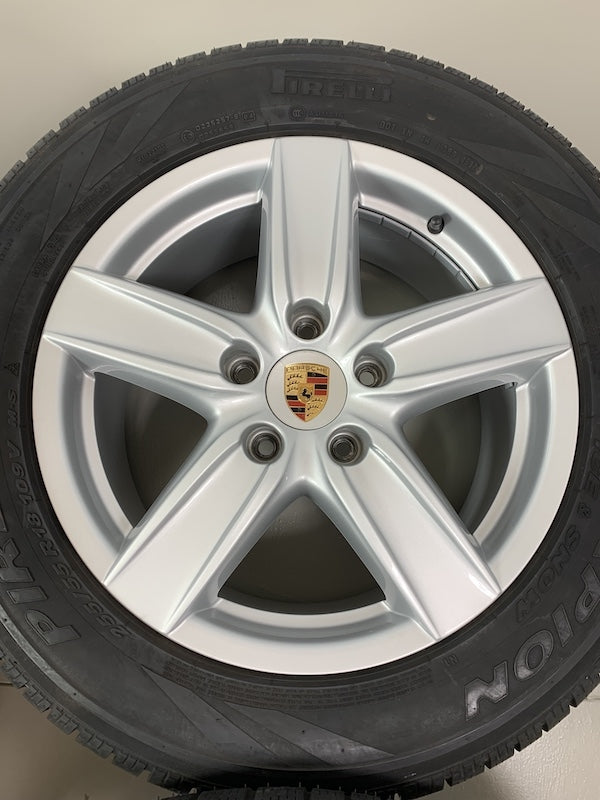Porsche Cayenne 18 Zoll Winter Räder 958 Pirelli Scorpion N0