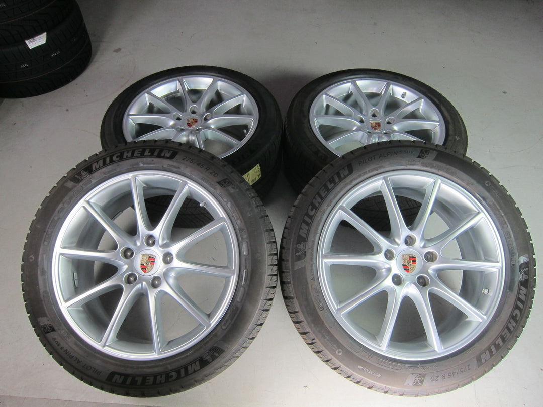 Porsche Cayenne COUPE 20 Zoll E3 DESIGN Winter Räder Michelin 1900Km