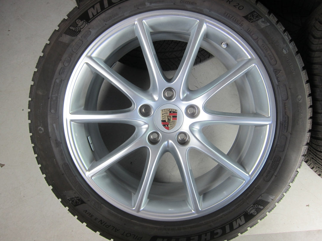 Porsche Cayenne COUPE 20 Zoll E3 DESIGN Winter Räder Michelin 1900Km