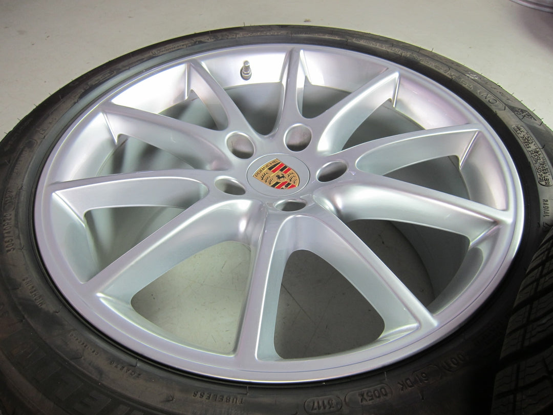Porsche Cayenne COUPE 20 Zoll E3 DESIGN Winter Räder Michelin 1900Km