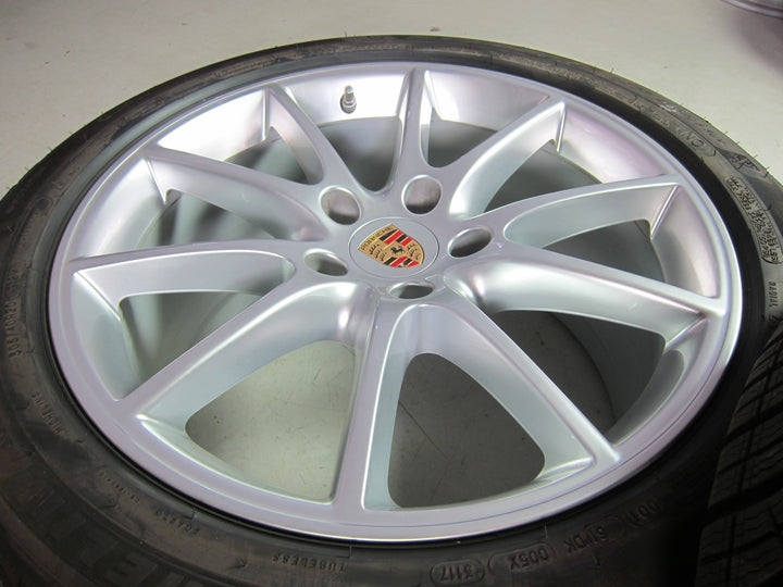Porsche Cayenne COUPE 20 Zoll E3 DESIGN Winter Räder Michelin 1900Km